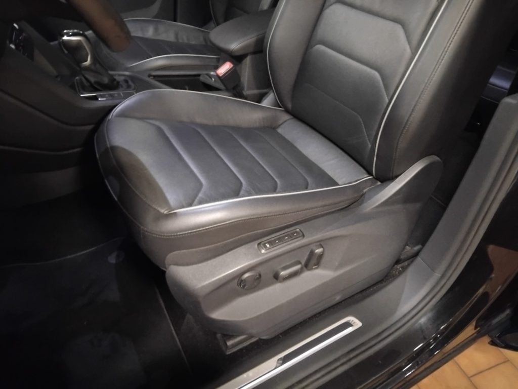 VOLKSWAGEN Tiguan 2.0 TDI SCR DSG Elegance 18 MATRIX PELLE - 14