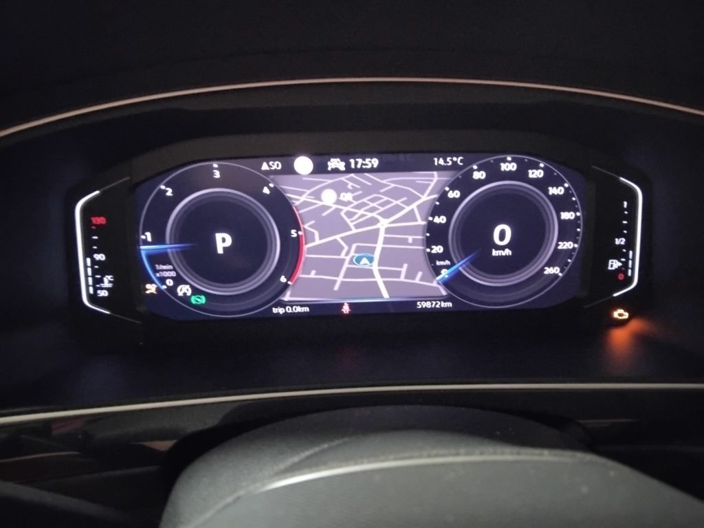 VOLKSWAGEN Tiguan 2.0 TDI SCR DSG Elegance 18 MATRIX PELLE - 29