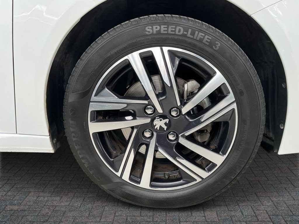 PEUGEOT 208 PureTech 100 Stop&Start 5 porte Allure - 17