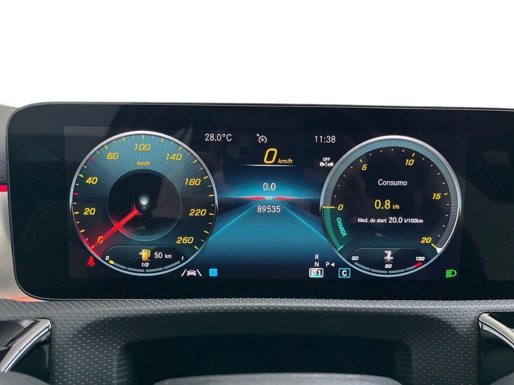 MERCEDES-BENZ A 200 d Premium Night Edition - 13