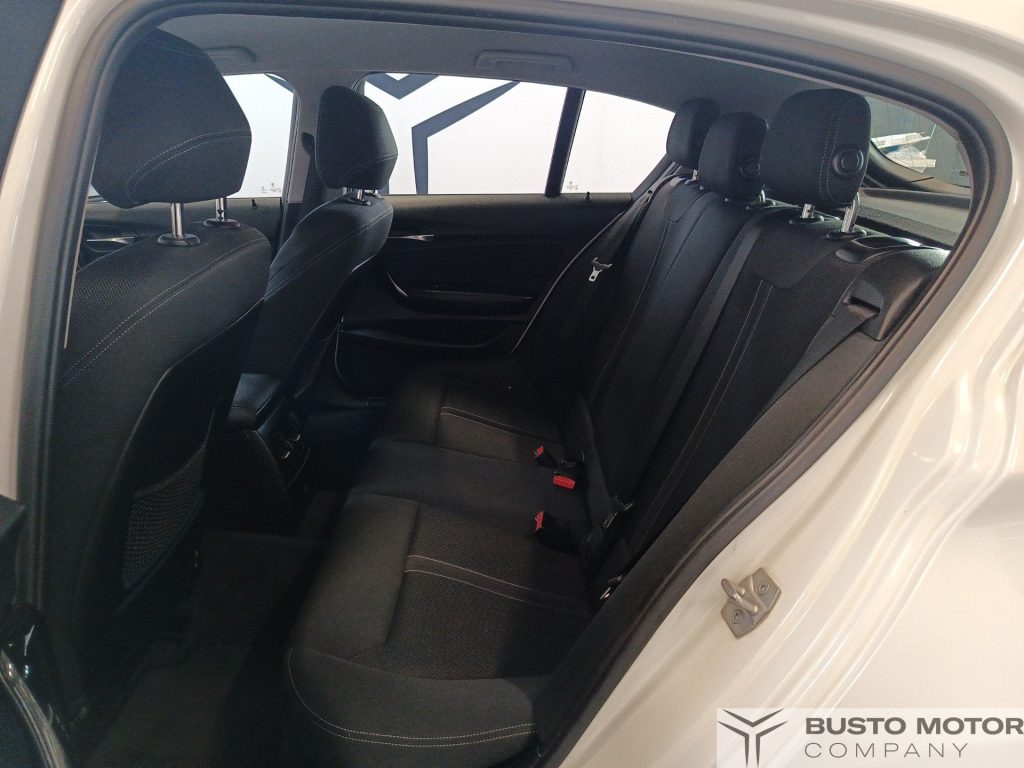 BMW 116 116d Sport 5p auto - 9