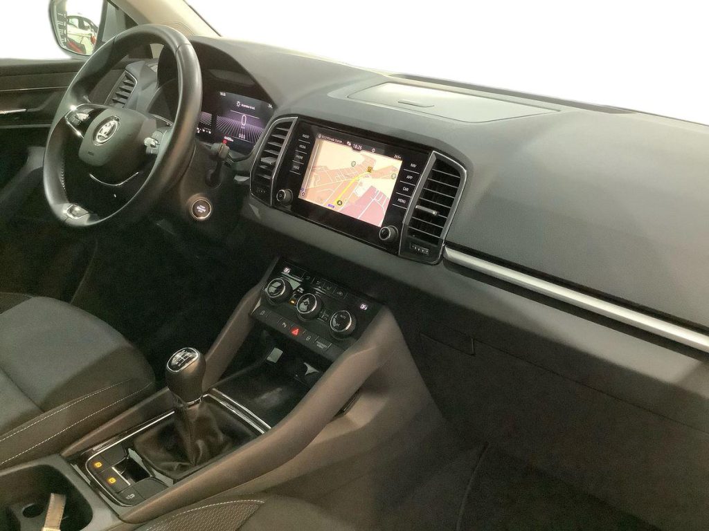 SKODA Karoq 1.5 TSI ACT Executive - 9