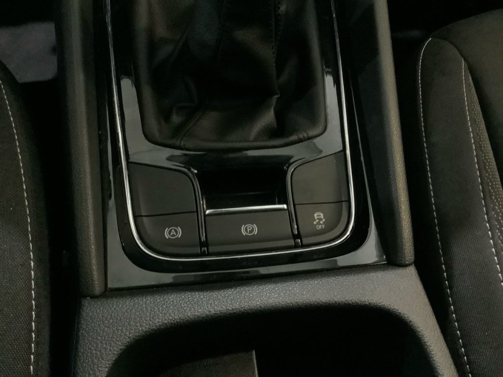 SKODA Karoq 1.5 TSI ACT Executive - 23