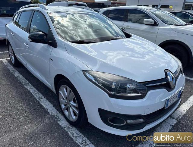 RENAULT Megane White pastel