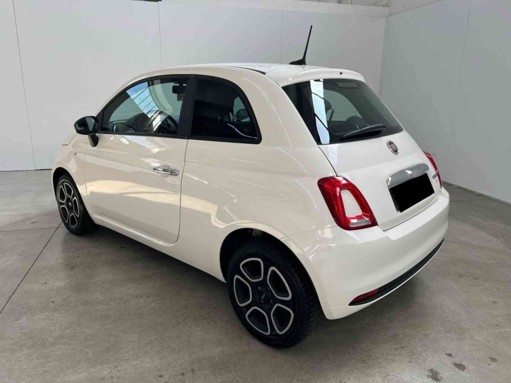 FIAT 500 1.0 Hybrid CLUB - 2