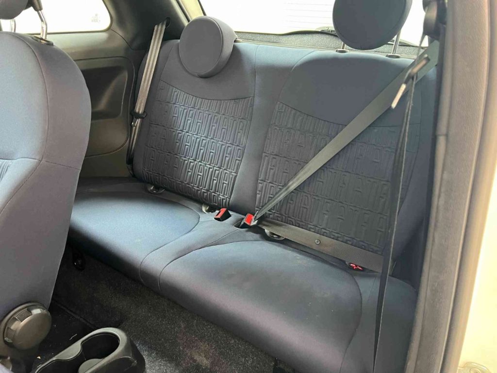 FIAT 500 1.0 Hybrid CLUB - 10