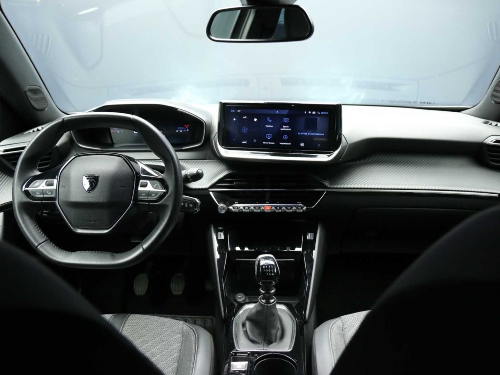 PEUGEOT 2008 PureTech 130 S&S Allure - 9