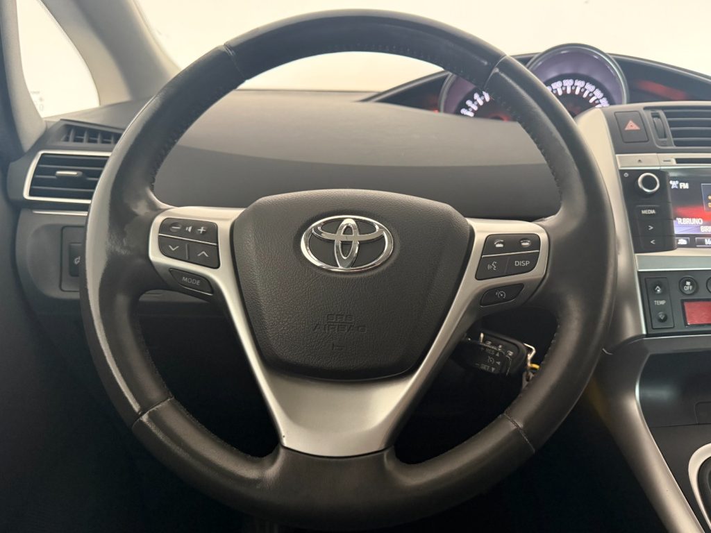 TOYOTA Verso 1.6 Style - 10