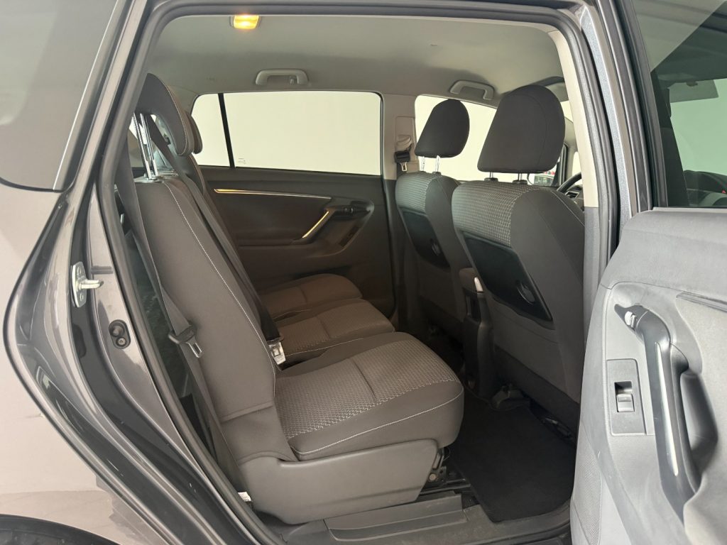 TOYOTA Verso 1.6 Style - 22