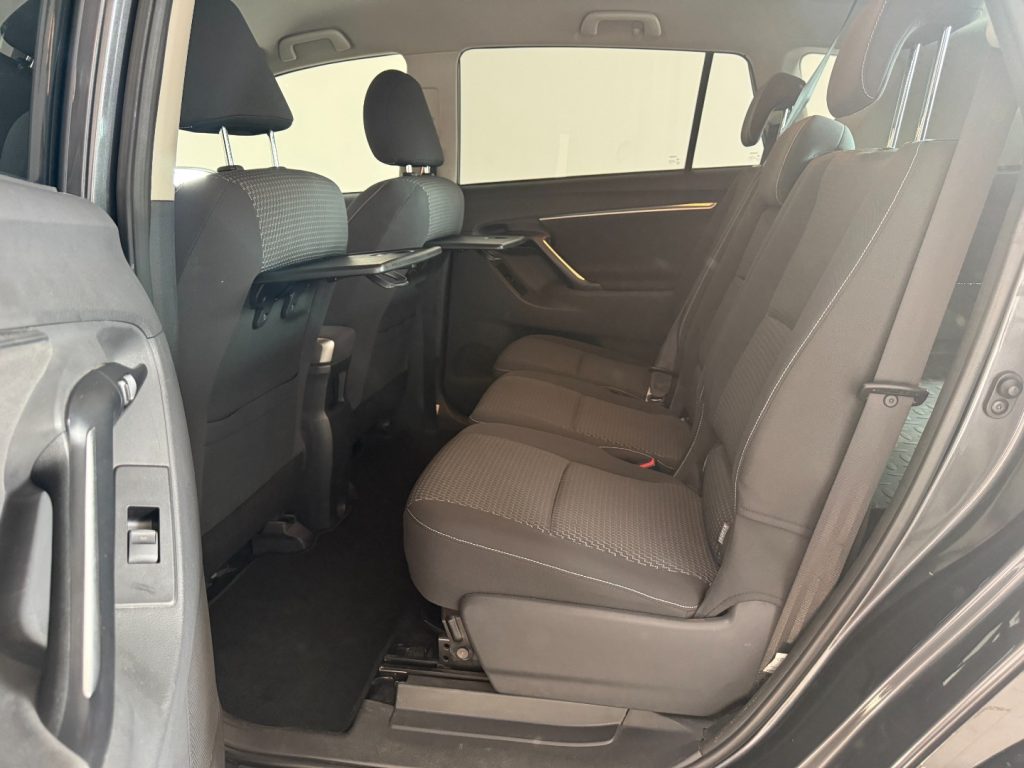 TOYOTA Verso 1.6 Style - 24