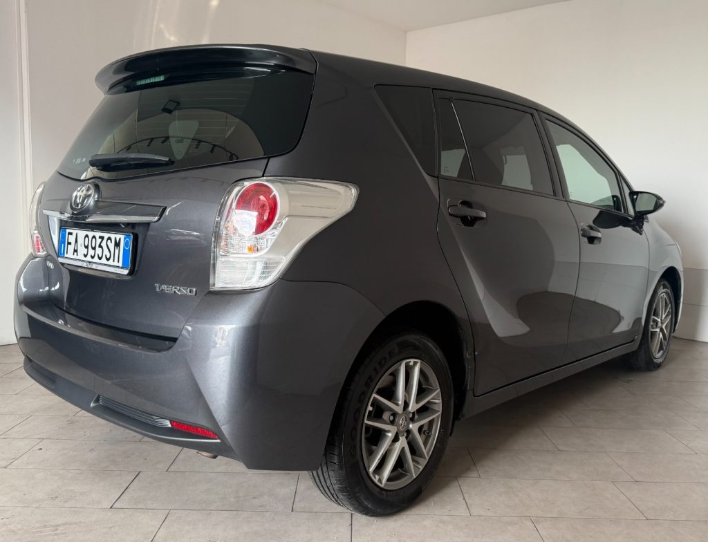 TOYOTA Verso 1.6 Style - 3
