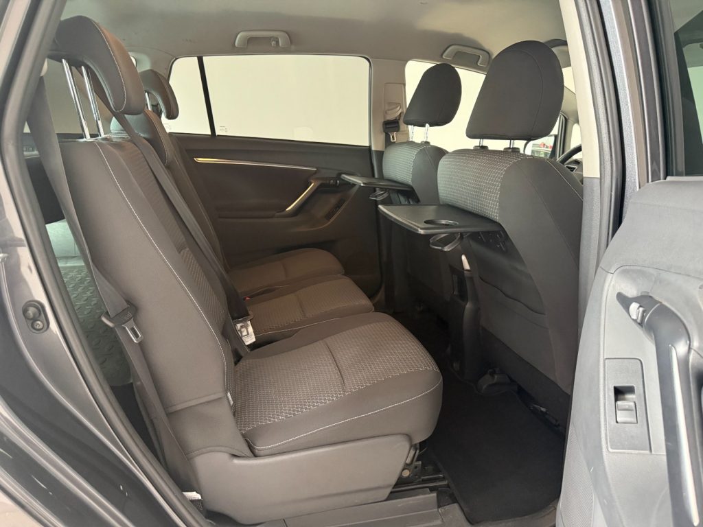 TOYOTA Verso 1.6 Style - 23