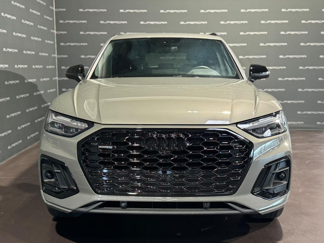 AUDI Q5 SPB 40 TDI quattro S tronic Identity Black - 2