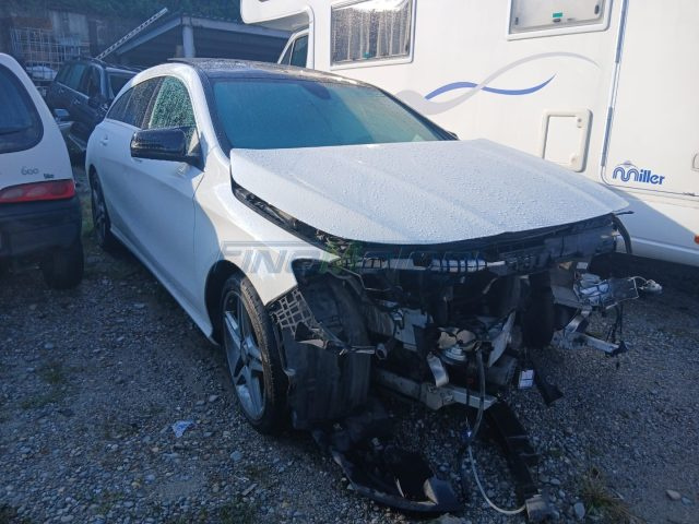 MERCEDES-BENZ CLA 200 Bianco pastello
