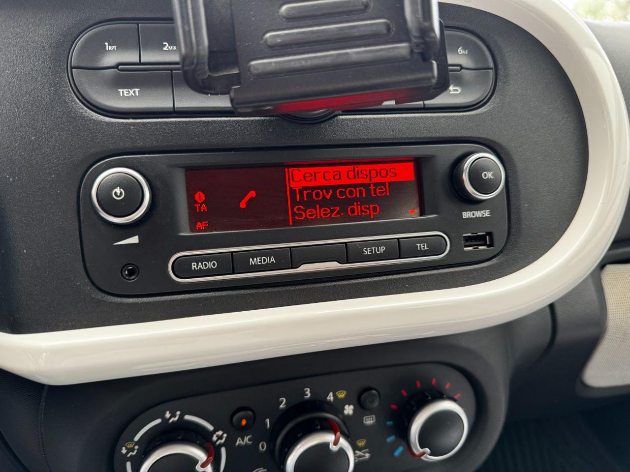 RENAULT Twingo 1.0 Intens - 22