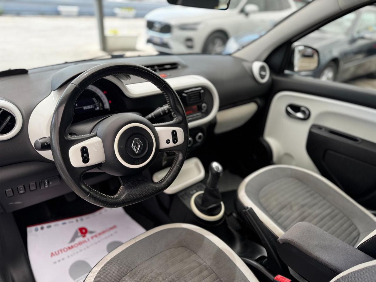 RENAULT Twingo 1.0 Intens - 5