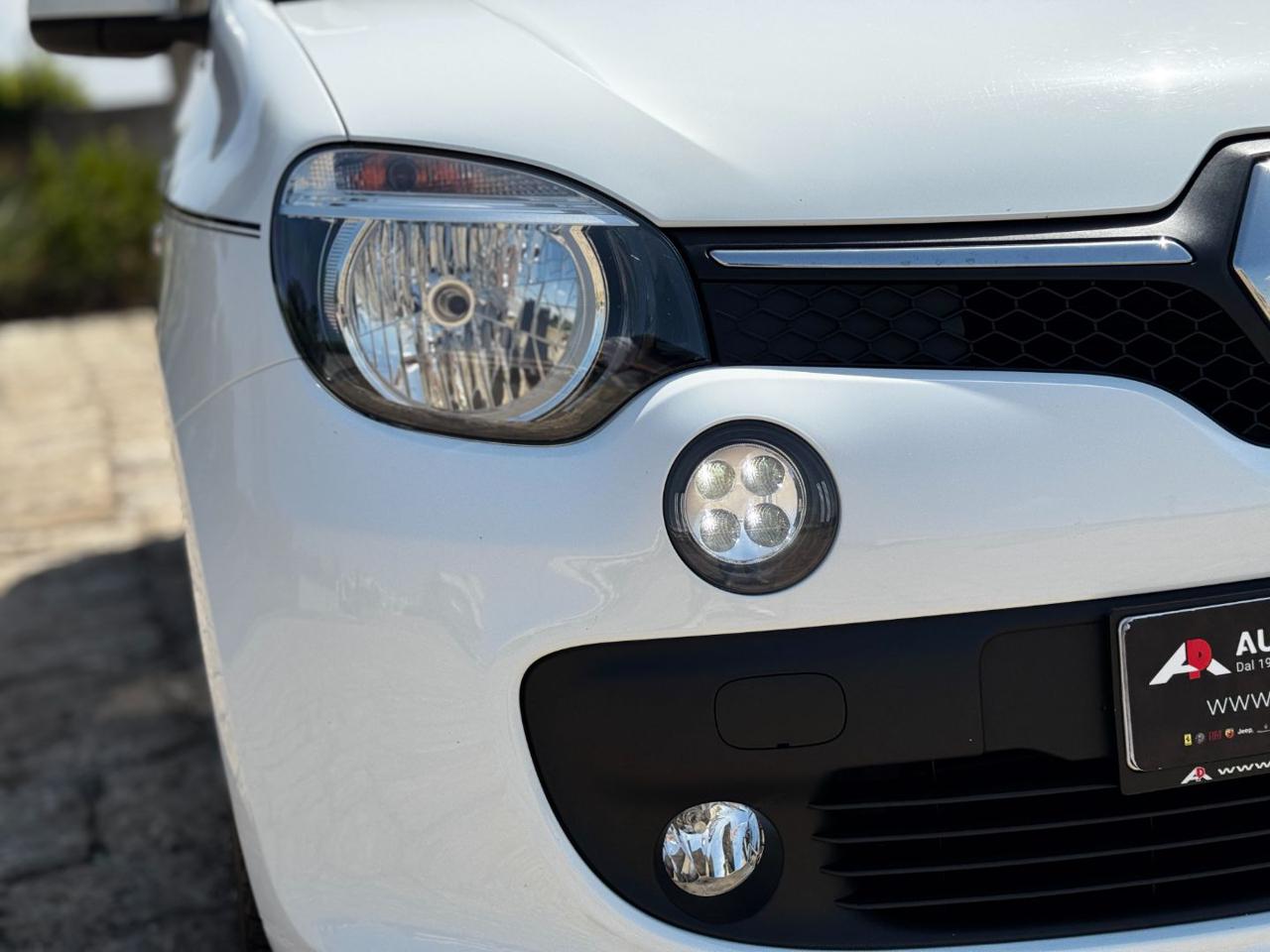 RENAULT Twingo 1.0 Intens - 15