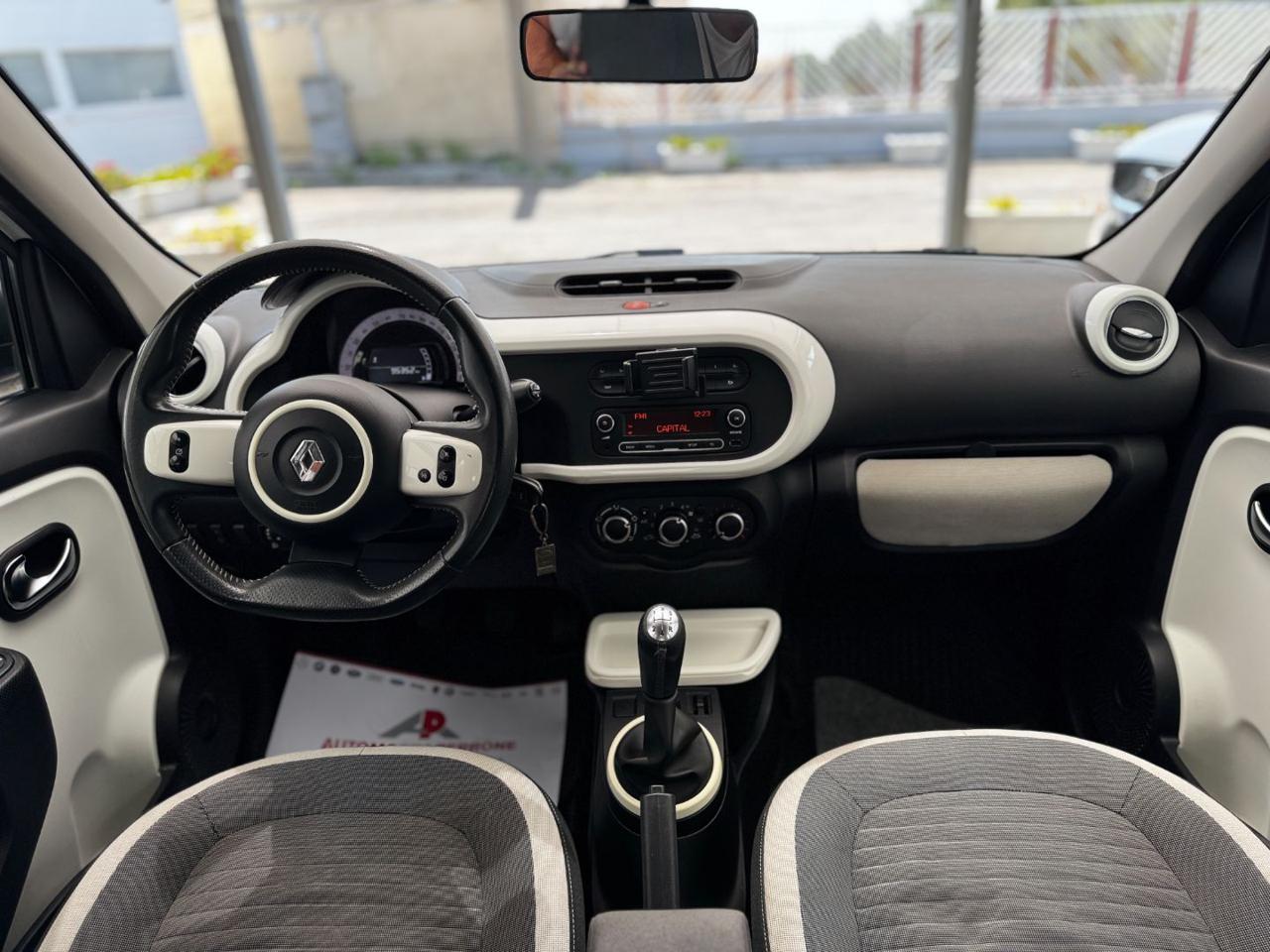 RENAULT Twingo 1.0 Intens - 7