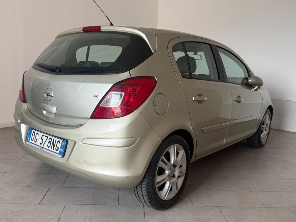 OPEL Corsa 1.2 5 porte Easytronic Cosmo - 4