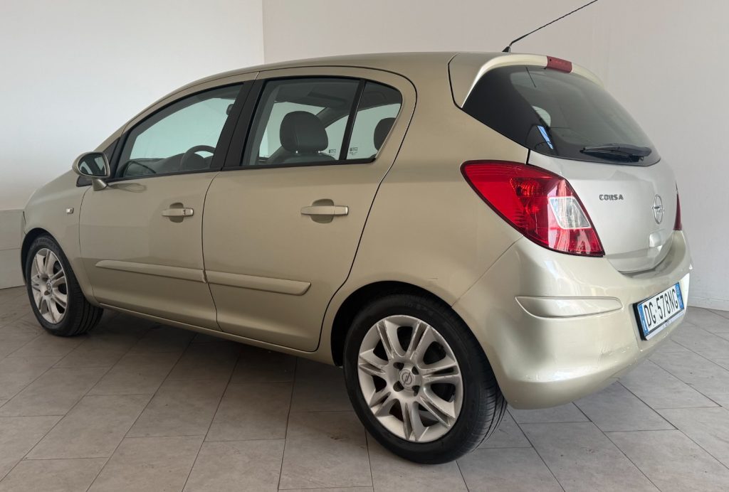 OPEL Corsa 1.2 5 porte Easytronic Cosmo - 5