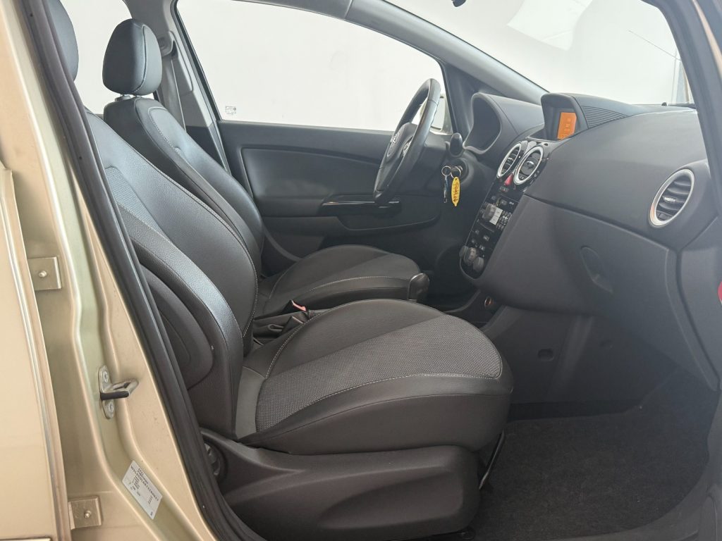 OPEL Corsa 1.2 5 porte Easytronic Cosmo - 18