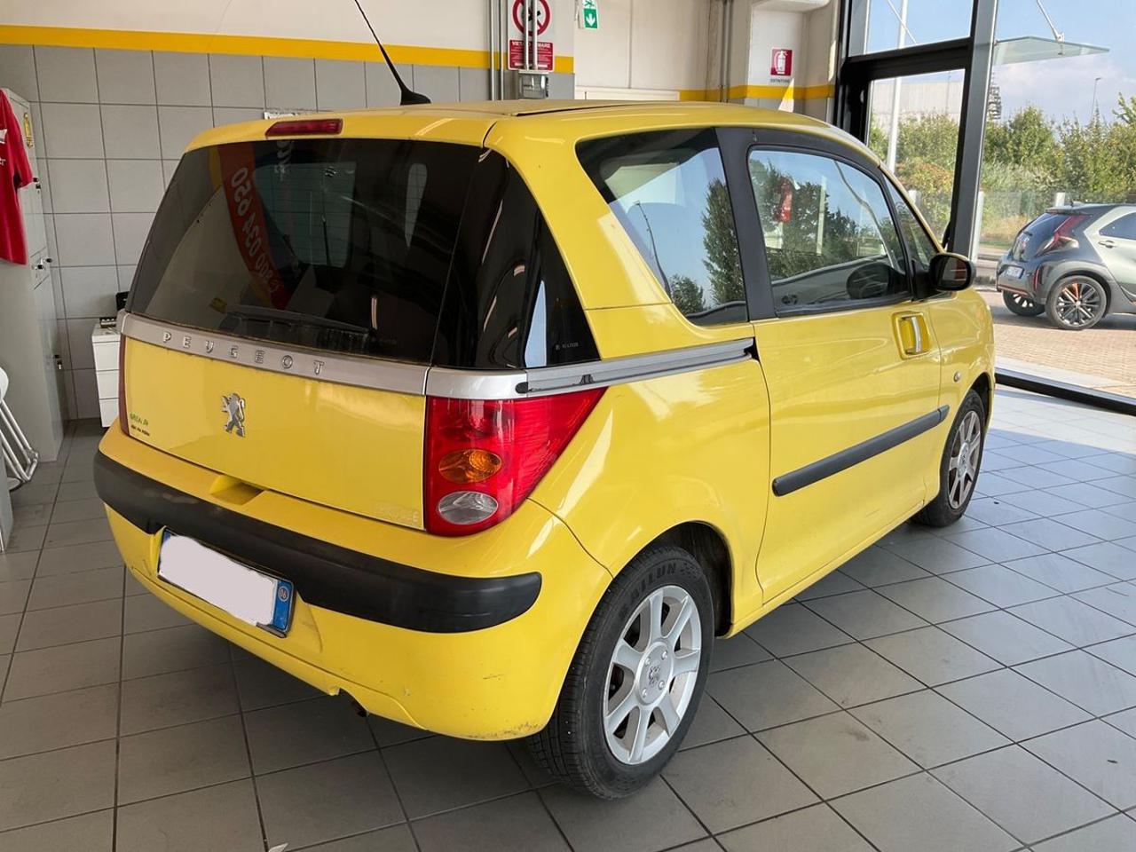 PEUGEOT 1007 1.4 CAMBIO AUTOMATICO - 2
