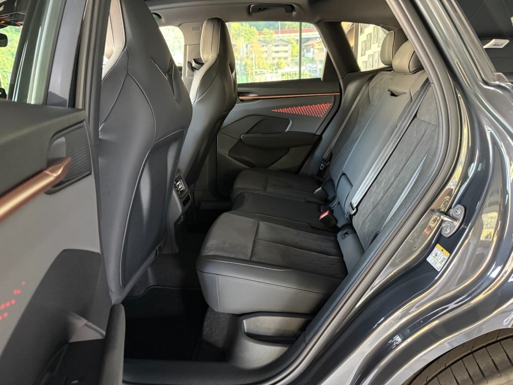 CUPRA Terramar 1.5 e-Hybrid DSG Sennheiser 360° Pano 20 Navi - 5