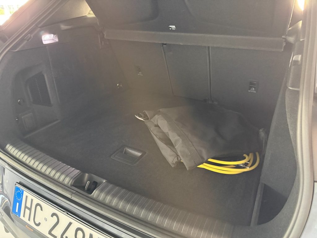 CUPRA Terramar 1.5 e-Hybrid DSG Sennheiser 360° Pano 20 Navi - 21