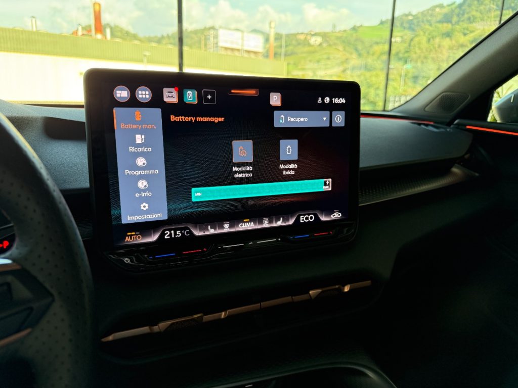 CUPRA Terramar 1.5 e-Hybrid DSG Sennheiser 360° Pano 20 Navi - 18