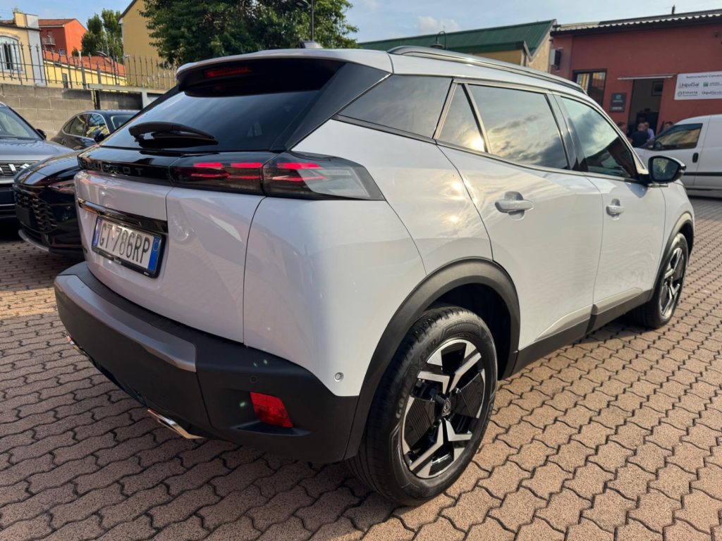 PEUGEOT 2008 PureTech 130 S&S EAT8 Allure - 2