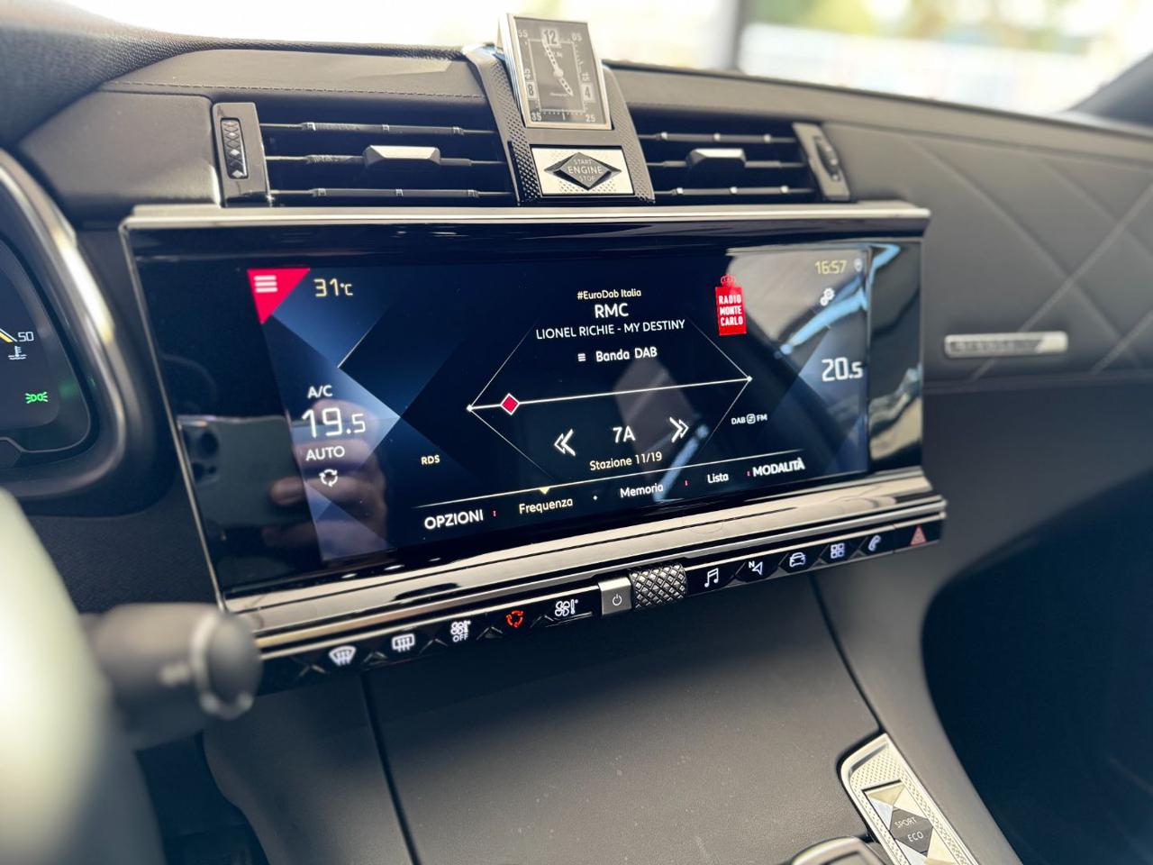 DS AUTOMOBILES DS 7 Crossback BlueHDi 130cv Rivoli (Pelle/FullLED/Retro/APP) - 31