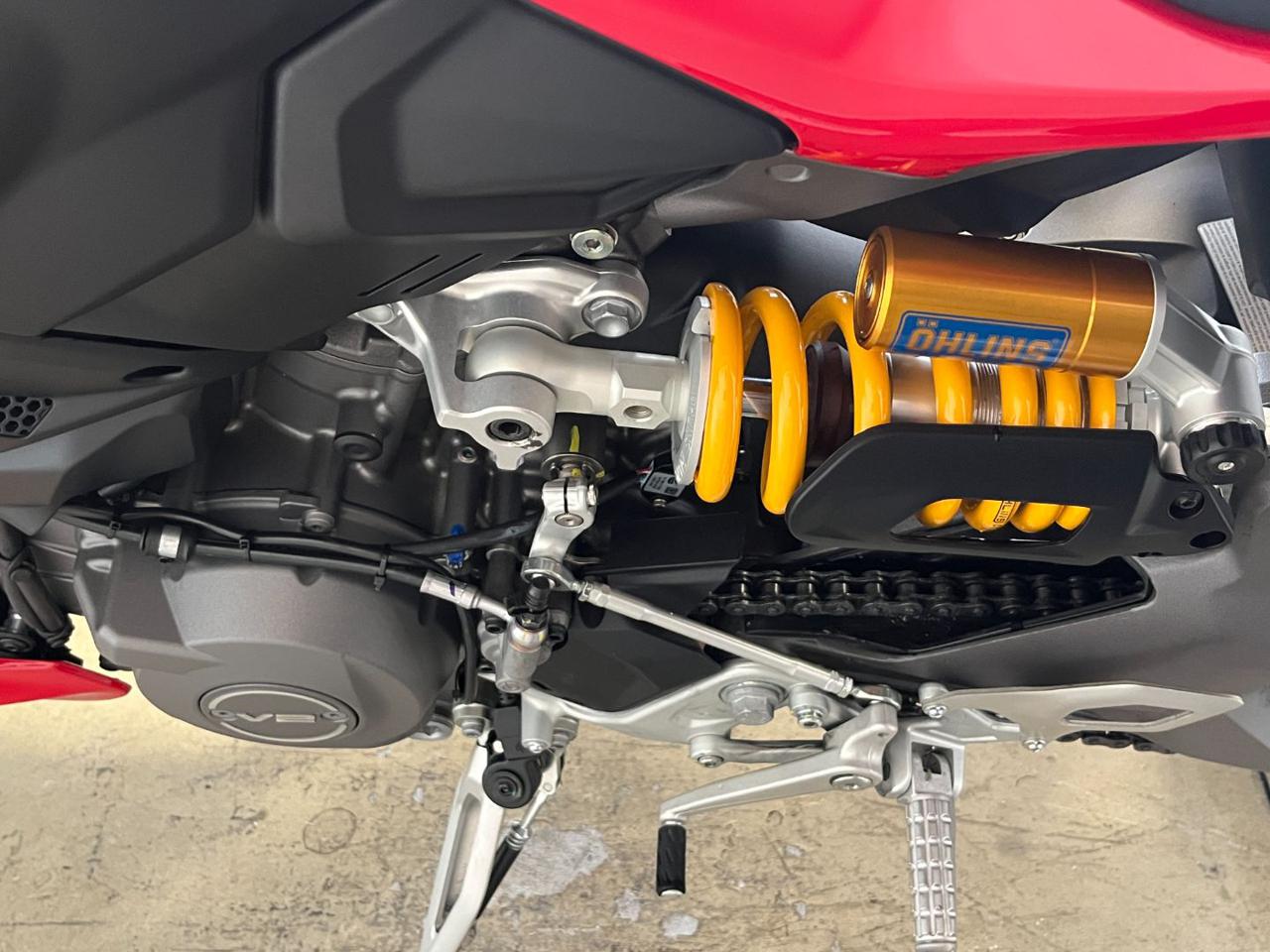 DUCATI Streetfighter V2 S - 14