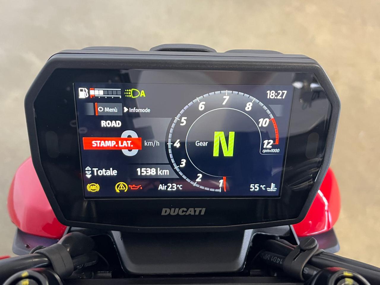 DUCATI Streetfighter V2 S - 13