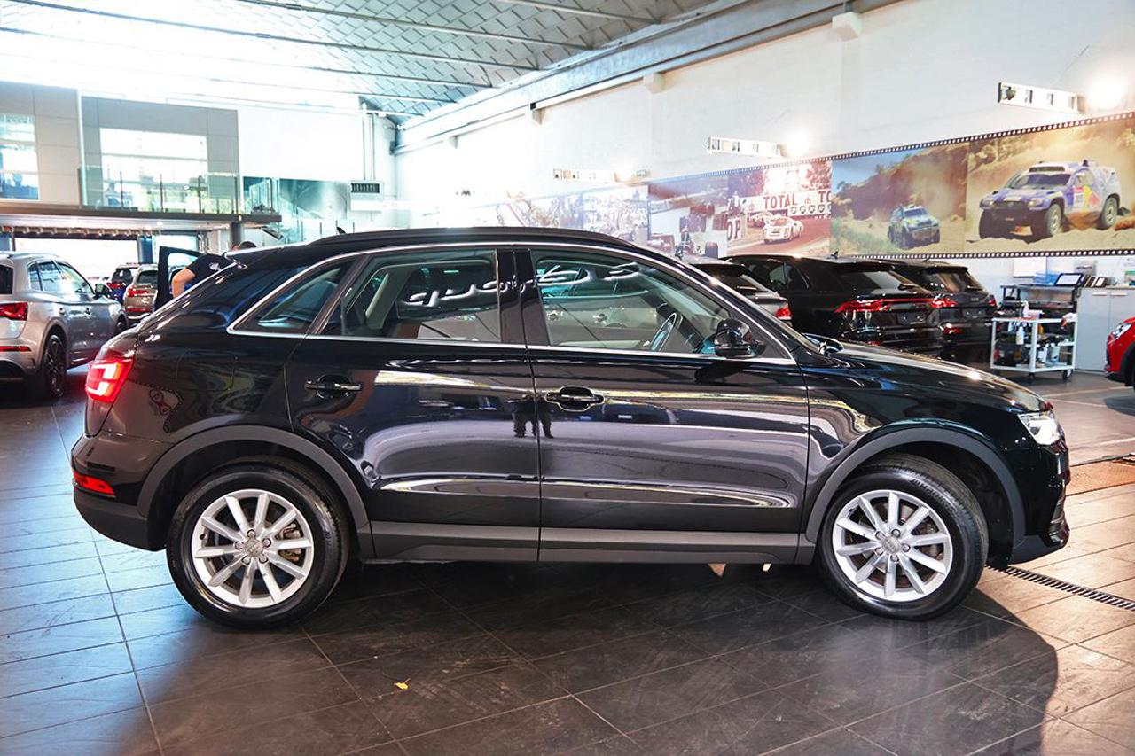 AUDI Q3 2.0 TDI 150cv S-Tronic Business - 10
