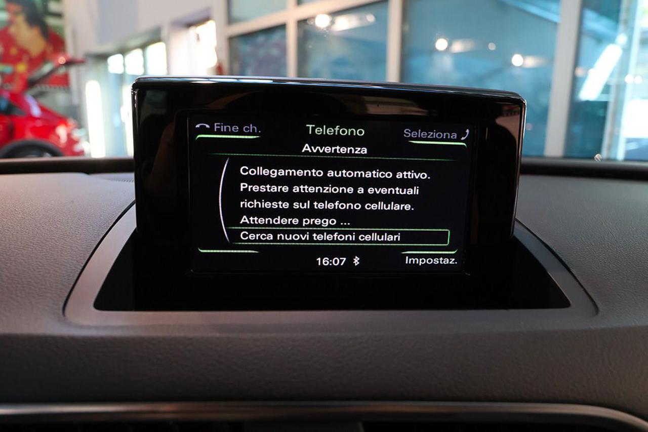 AUDI Q3 2.0 TDI 150cv S-Tronic Business - 24