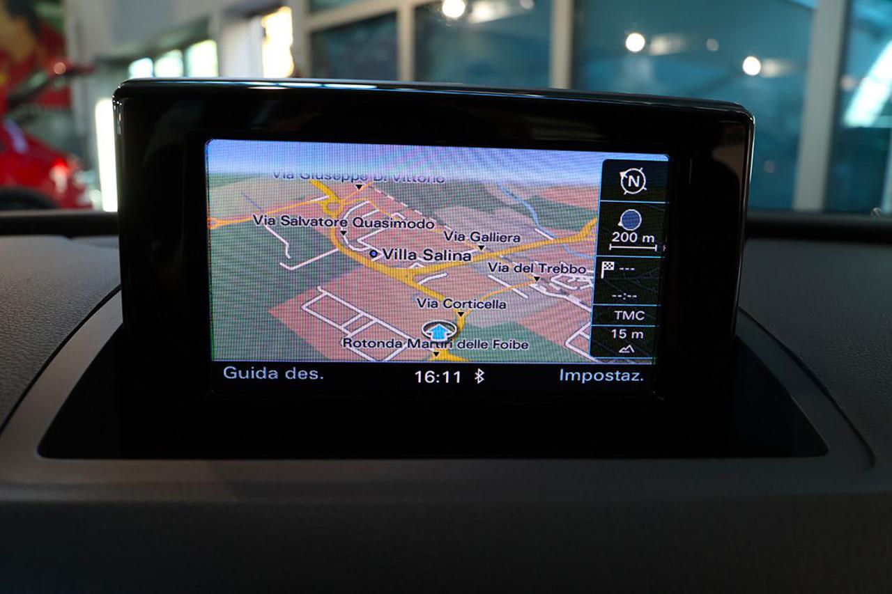 AUDI Q3 2.0 TDI 150cv S-Tronic Business - 22