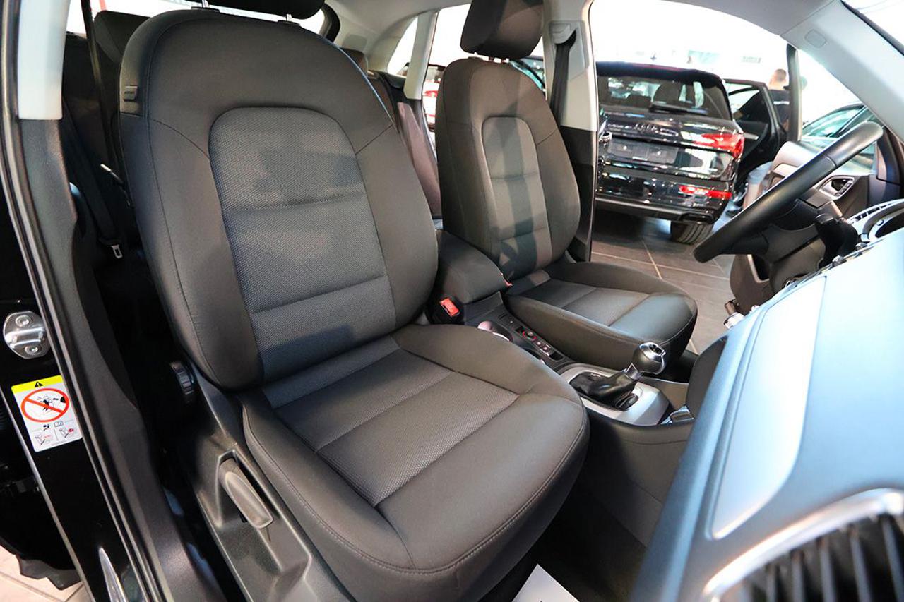 AUDI Q3 2.0 TDI 150cv S-Tronic Business - 16