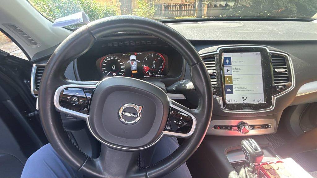 VOLVO XC90 D5 AWD Geartronic 7 posti Inscription - 6
