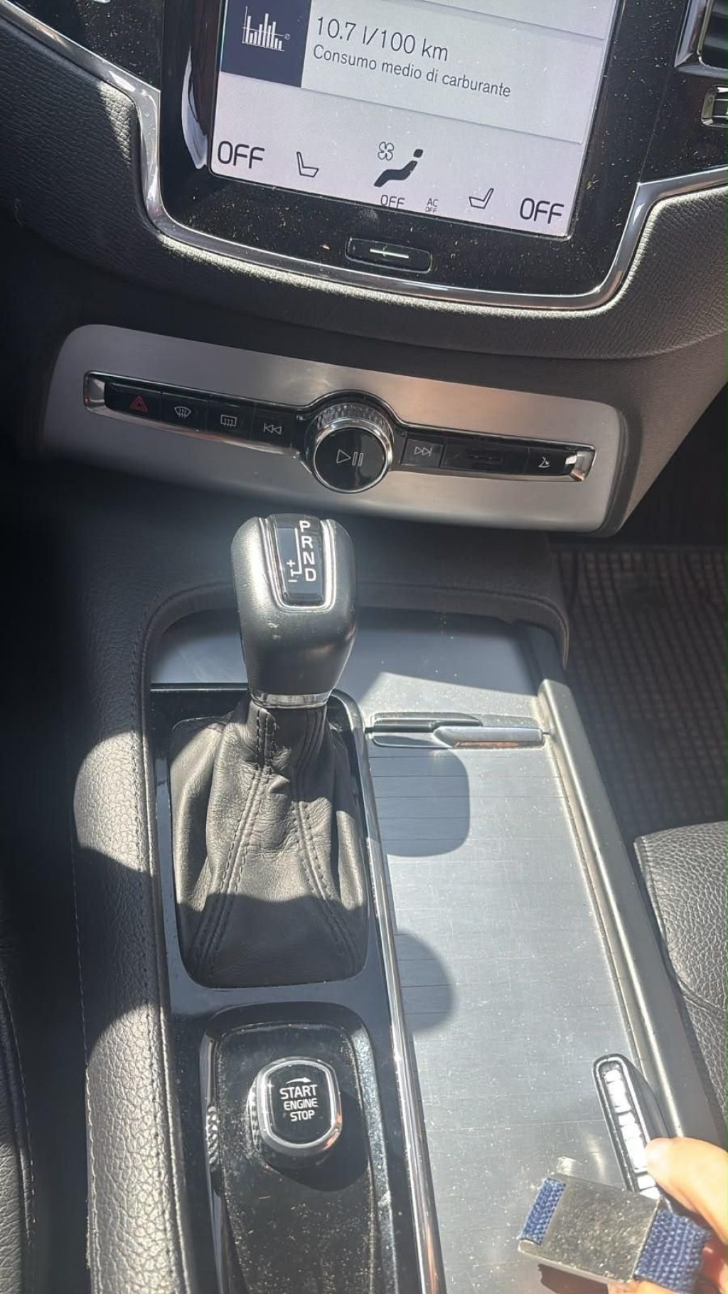 VOLVO XC90 D5 AWD Geartronic 7 posti Inscription - 9