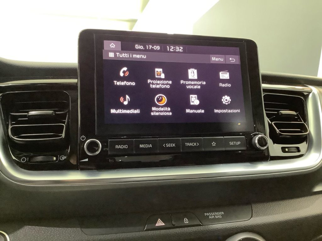 KIA Stonic 1.0 T-GDi 100 CV MHEV MT Black Edition - 16