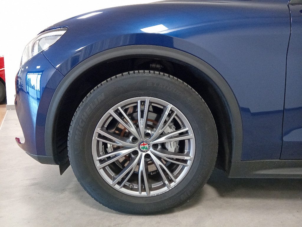 Clicca per ingrandire Stelvio - 2.2 Turbodiesel 190 CV AT8 RWD Business
