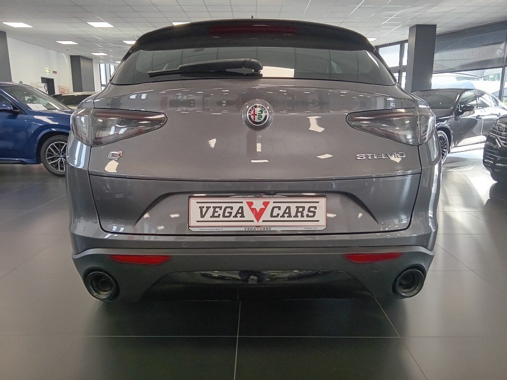 Clicca per ingrandire Stelvio - 2.2 Turbodiesel 210 CV AT8 Q4