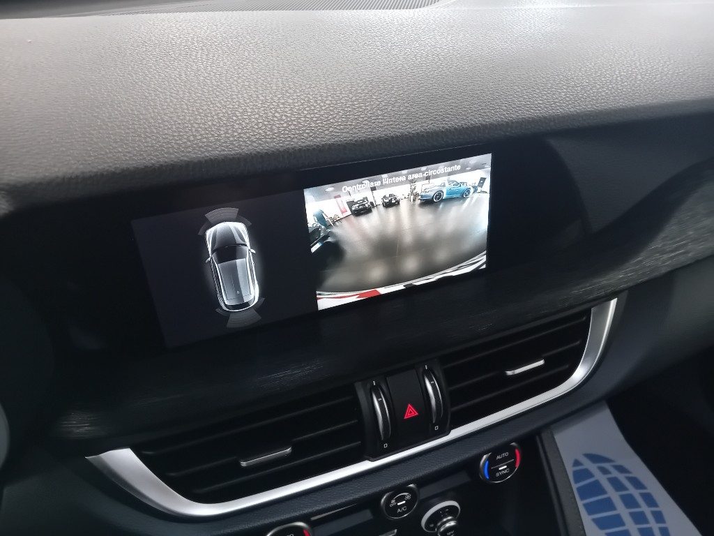 Clicca per ingrandire Stelvio - 2.2 Turbodiesel 210 CV AT8 Q4