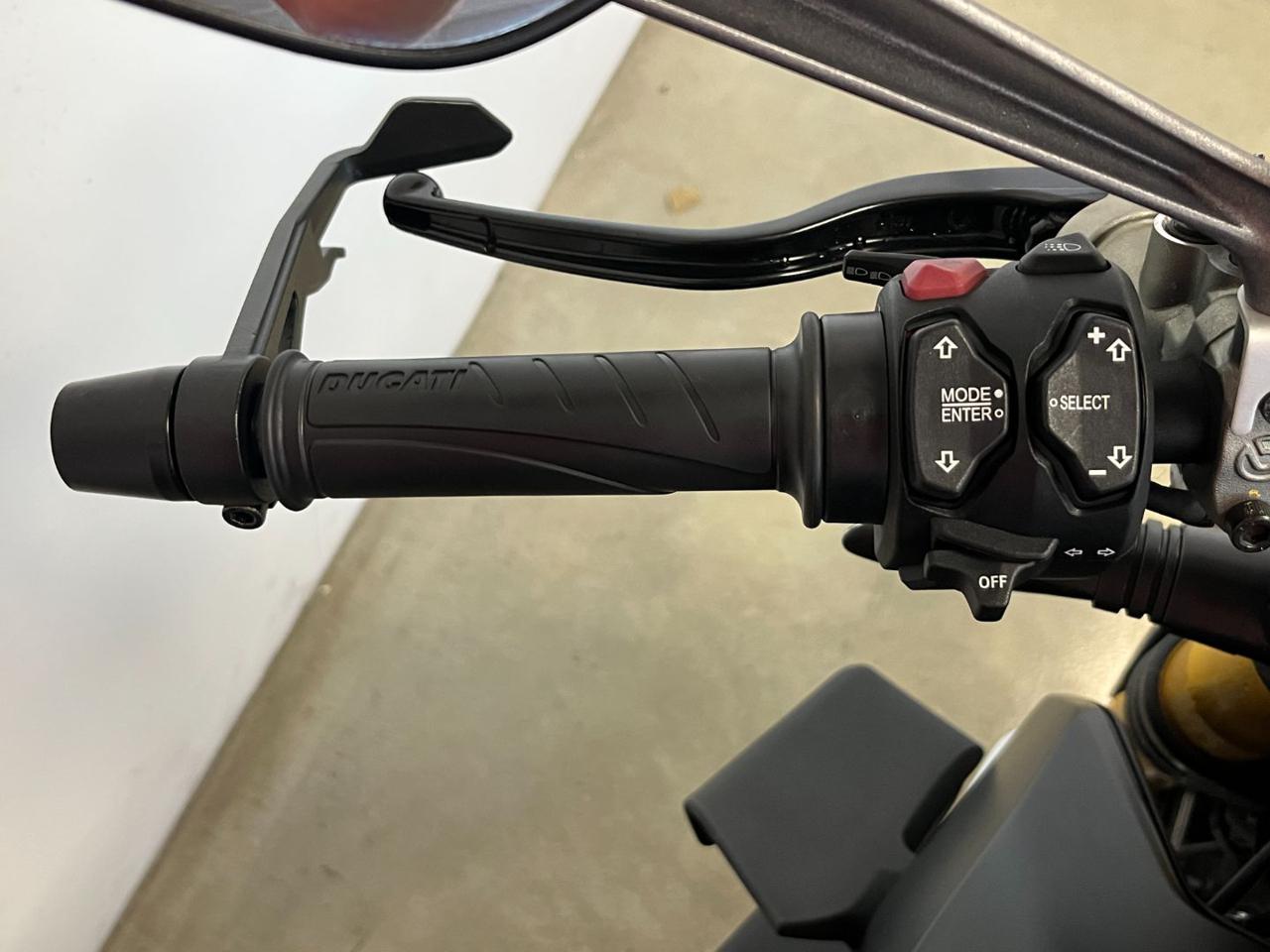 DUCATI Streetfighter V4 S GREY - 12