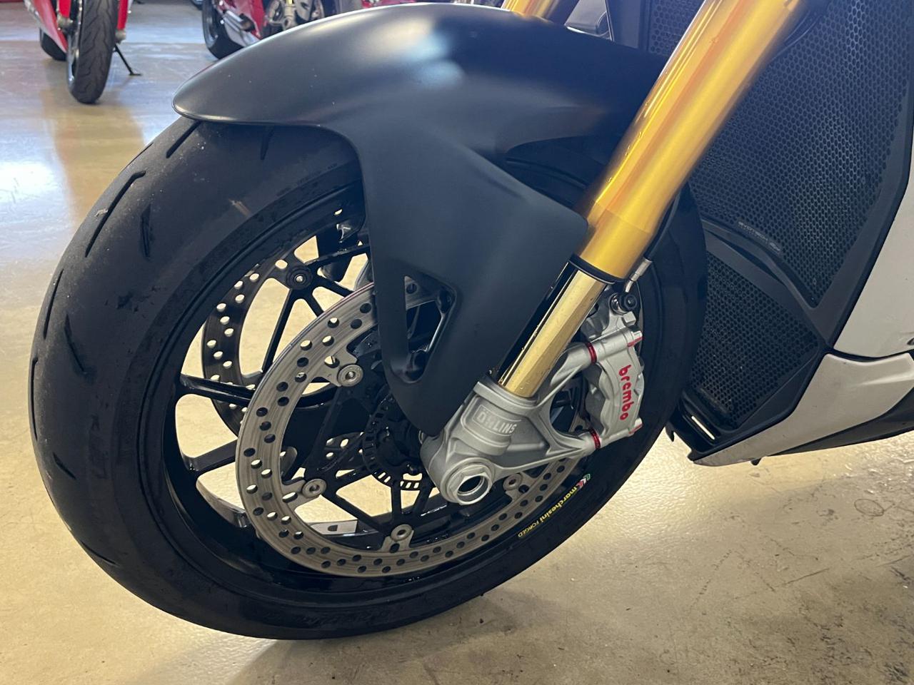 DUCATI Streetfighter V4 S GREY - 3