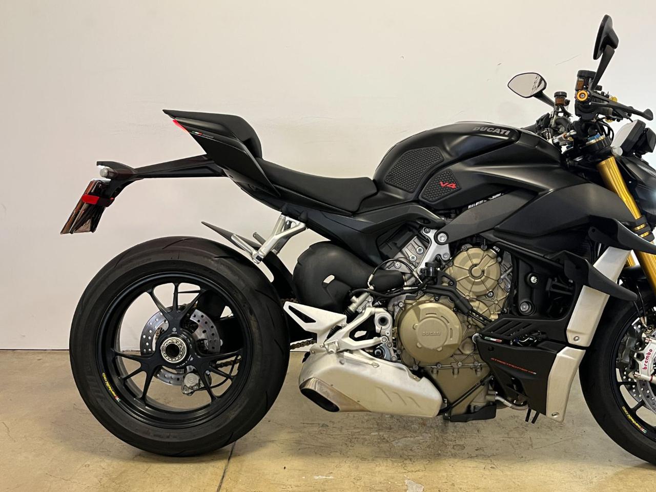 DUCATI Streetfighter V4 S GREY - 6