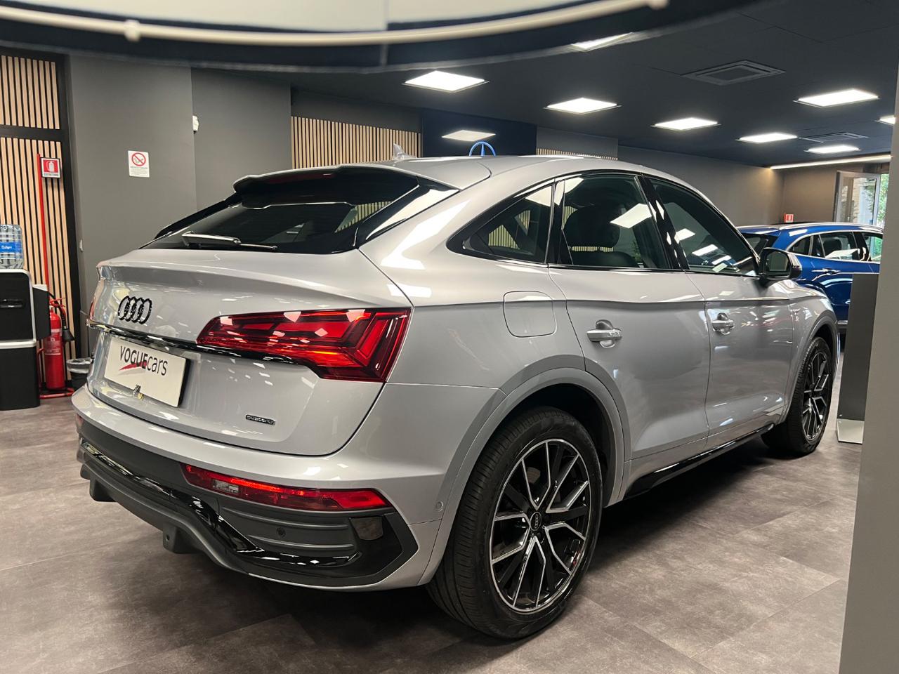AUDI Q5 SPB 40 TDI quattro S tronic S line plus - 4