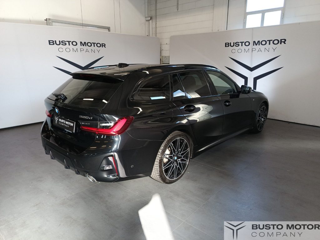 BMW 320 Serie 3 d Touring mhev 48V xdrive MSport auto - 4