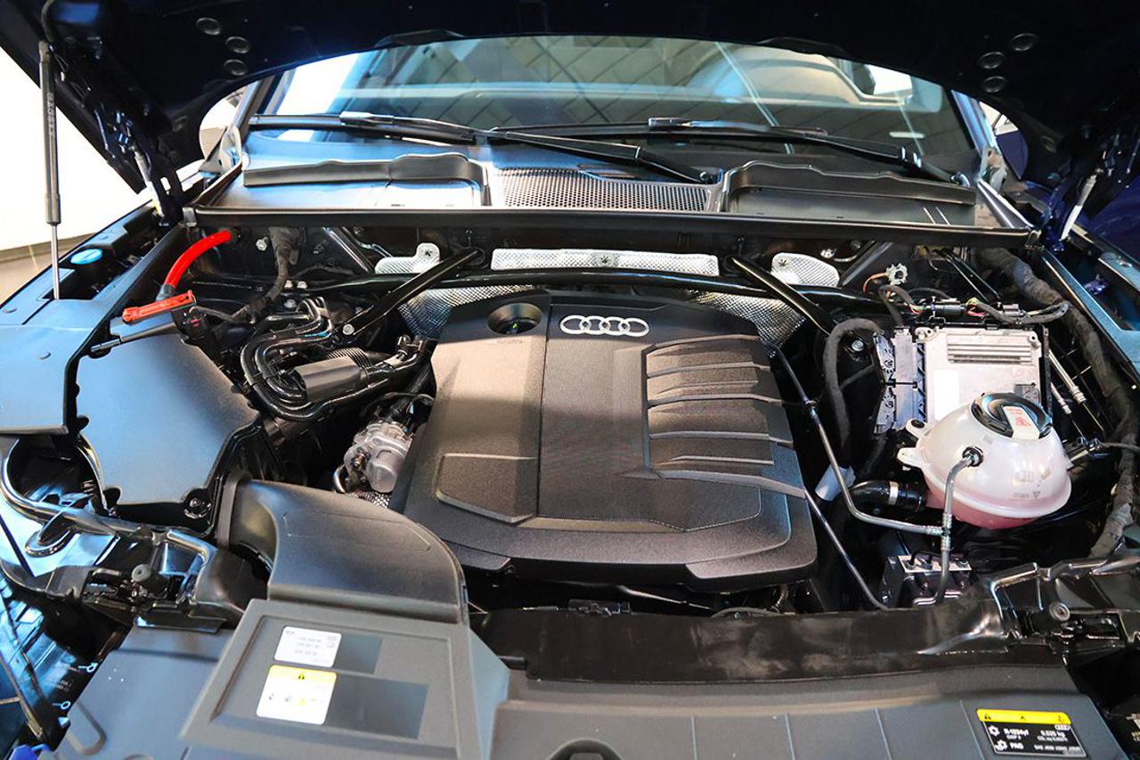 AUDI Q5 40 TDI Quattro S-Tronic S-Line Plus - 11