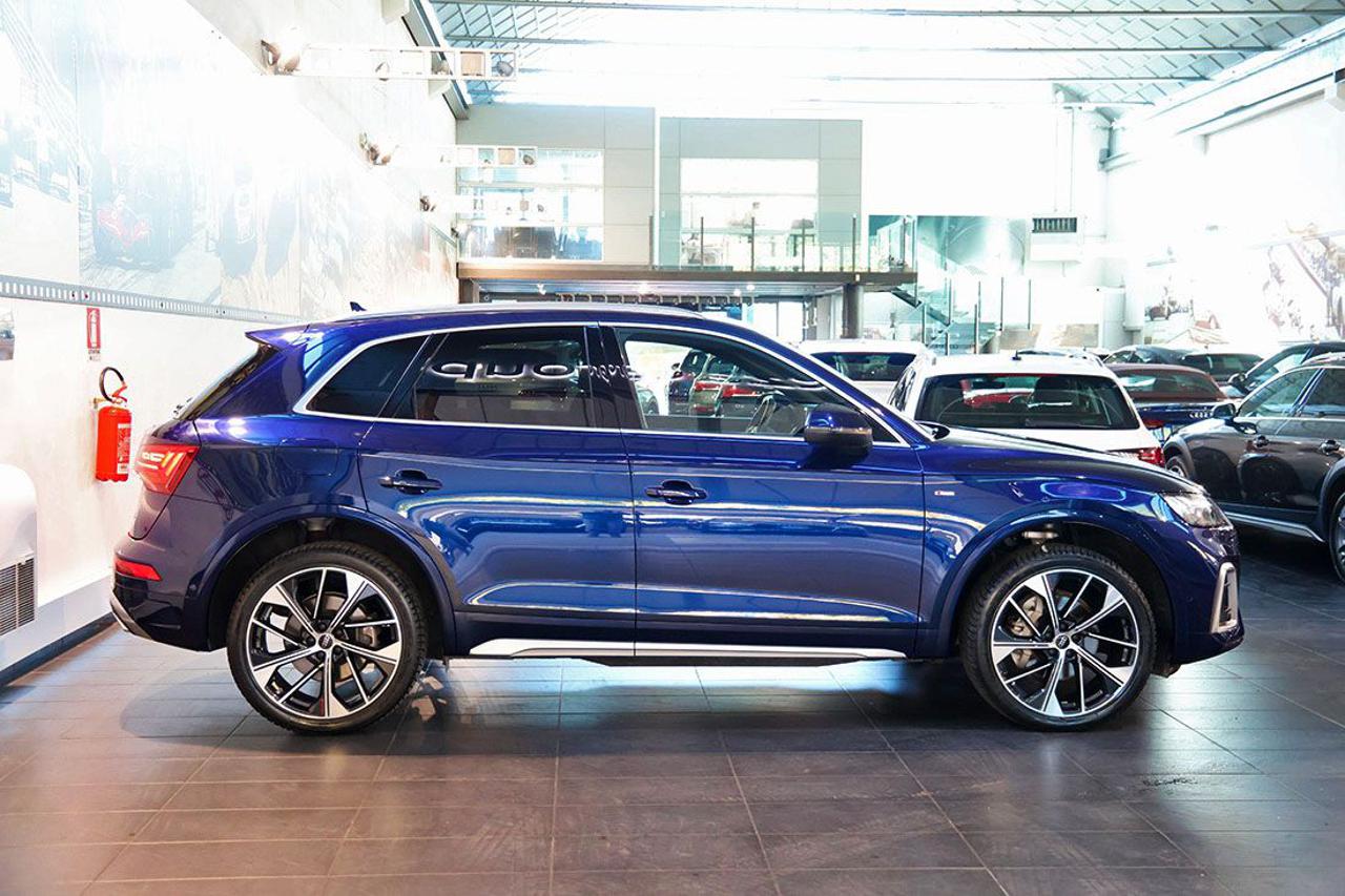 AUDI Q5 40 TDI Quattro S-Tronic S-Line Plus - 2
